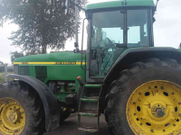 Traktoren John Deere 7710 AP defect