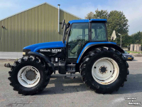 Traktoren New Holland M135 Range Command, Creeper