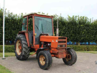 Traktoren Renault 781 2WD Tractor