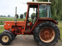 Traktoren Renault 781 2WD Tractor