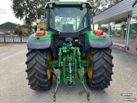 Traktoren John Deere 6220 se