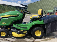 Zelfrijdende maaier John Deere X 350 R Zitmaaier