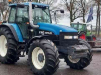 Traktoren New Holland 8160 Tractor