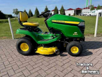 Zelfrijdende maaier John Deere X300