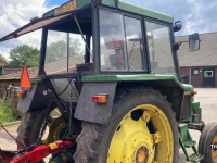 Traktoren John Deere 2130 2WD Tractor