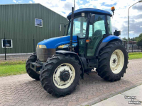 Traktoren New Holland TD90 D