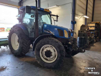 Traktoren New Holland TS100A Dual Command met kruip, in klantoverdracht