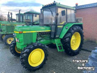 Traktoren John Deere 3130 HFWD