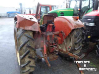Traktoren International 824