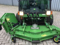 Zelfrijdende maaier John Deere 1505 Professionele Zitmaaier