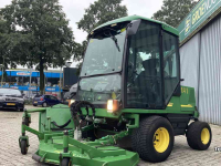 Zelfrijdende maaier John Deere 1505 Professionele Zitmaaier