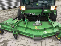 Zelfrijdende maaier John Deere 1505 Professionele Zitmaaier