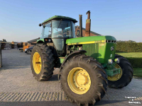 Traktoren John Deere 4255