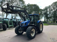 Traktoren New Holland TS100A met voorlader