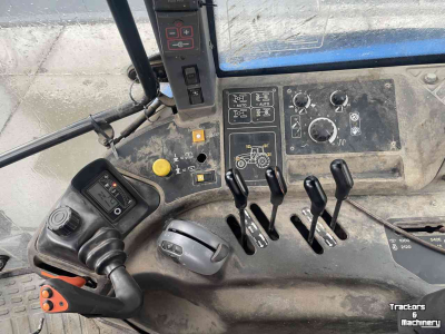 Traktoren New Holland TM 150 power command