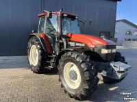 Traktoren New Holland M100