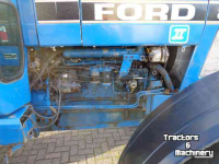 Traktoren Ford 8210 II