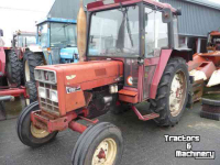 Traktoren International 733