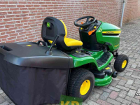 Zelfrijdende maaier John Deere X350R Zitmaaier