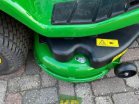 Zelfrijdende maaier John Deere X350R Zitmaaier