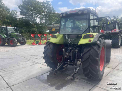 Traktoren Claas Axos 329